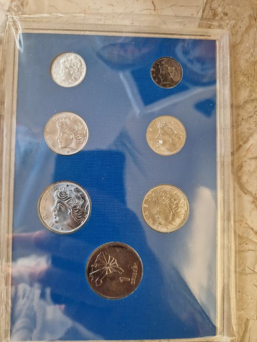 Световни сетове монети