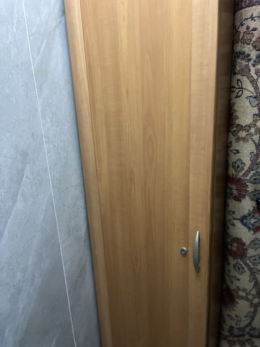 Продам шкаф пенал бу