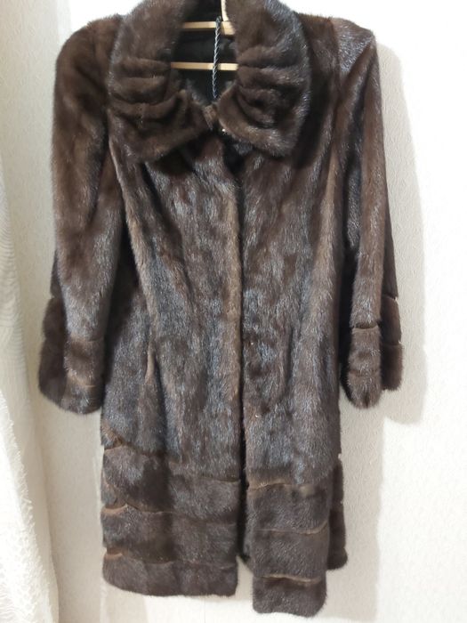 Шуба  норковая  б/у , коричневая , почти  новая