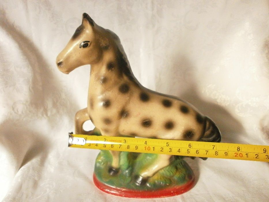 Стара Керамична Фигура, Статуетка на Кон