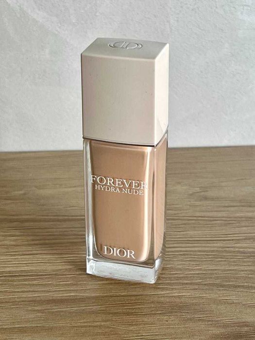 Оригинален Фон дьо Тен DIOR Диор Hydra Nude цвят 2N Грим Козметика