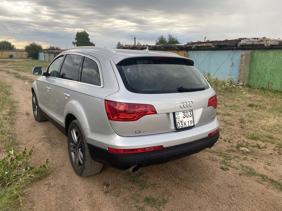 Продам Audi Q7 3.6