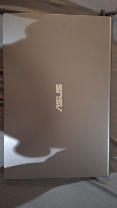 Laptop Asus 14", Intel I3, 4Gb RAM, 256 Gb SSD