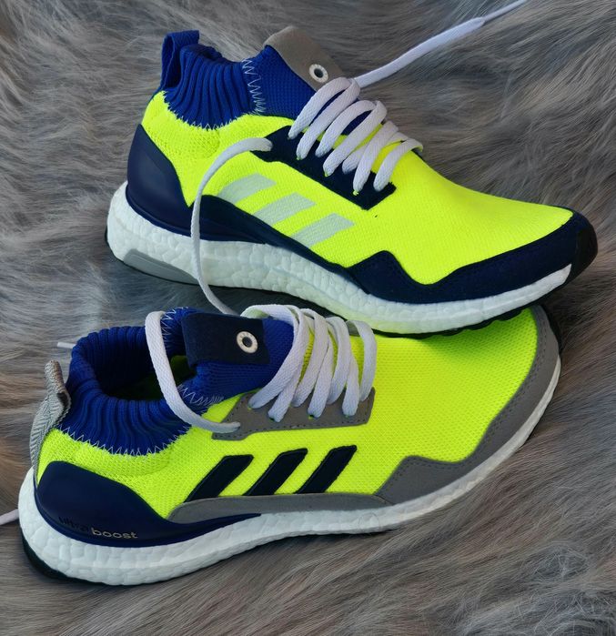 Adidas Ultra Boost Mid оригинални дамски сникърси 37 1/3 нови