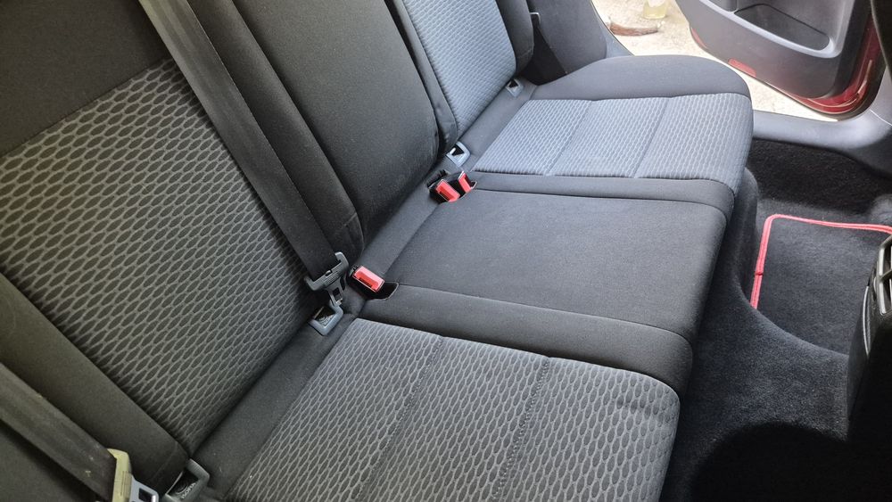 Продавам Volkswagen Jetta 1.6 tdi