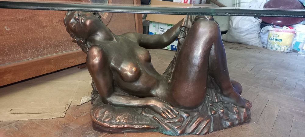 Masă living cu sticlă