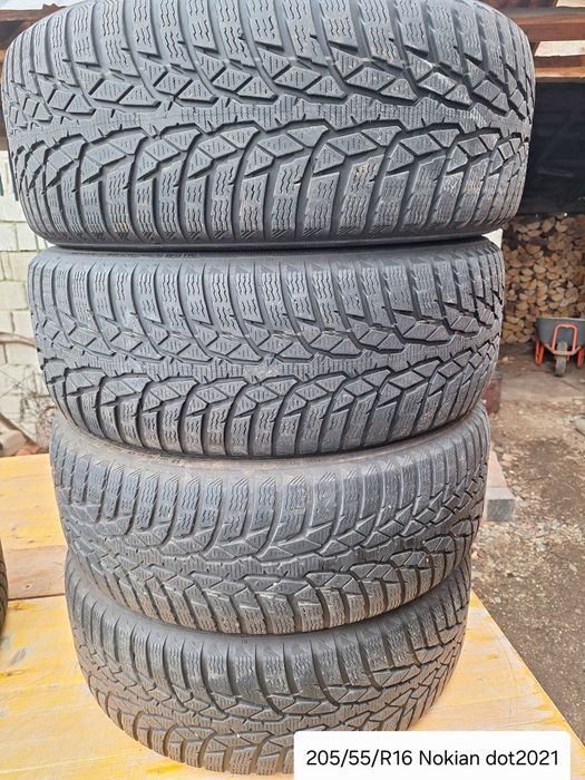 Vând anvelope diferite mărimi(mărimile sunt în poze)