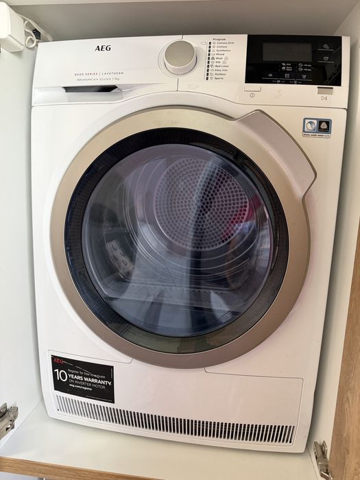 Сушилня AEG  8000