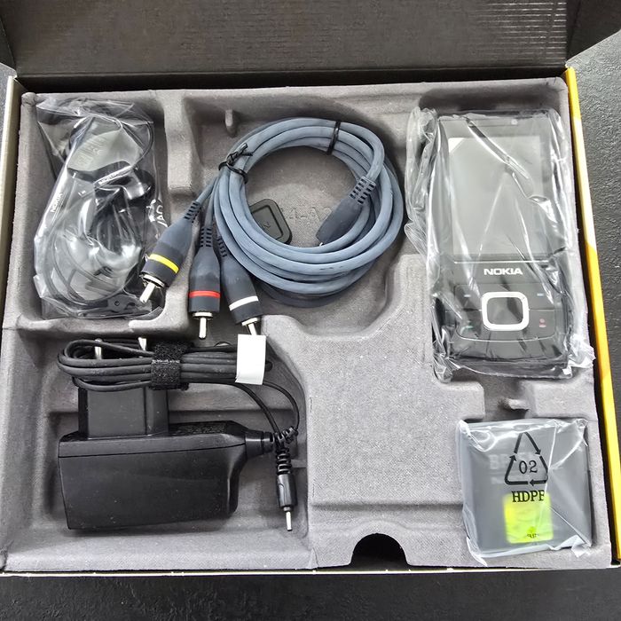 Vând Nokia 6500 Slide – NOU, sigilat, în cutie originală – DEBLOCAT