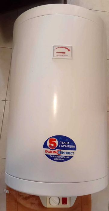 Продавам работещ бойлер "Елдом инвест" 80 литра. Добро състояние.