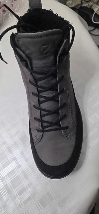 Зимние кроссовки-ботинки  ECCO