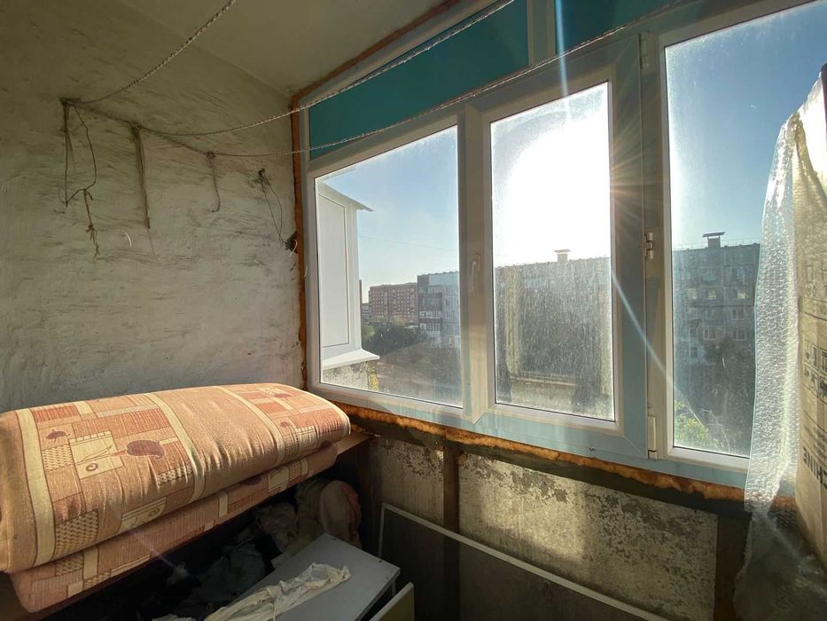 Продам 2-х ком. - на 8 мкр!