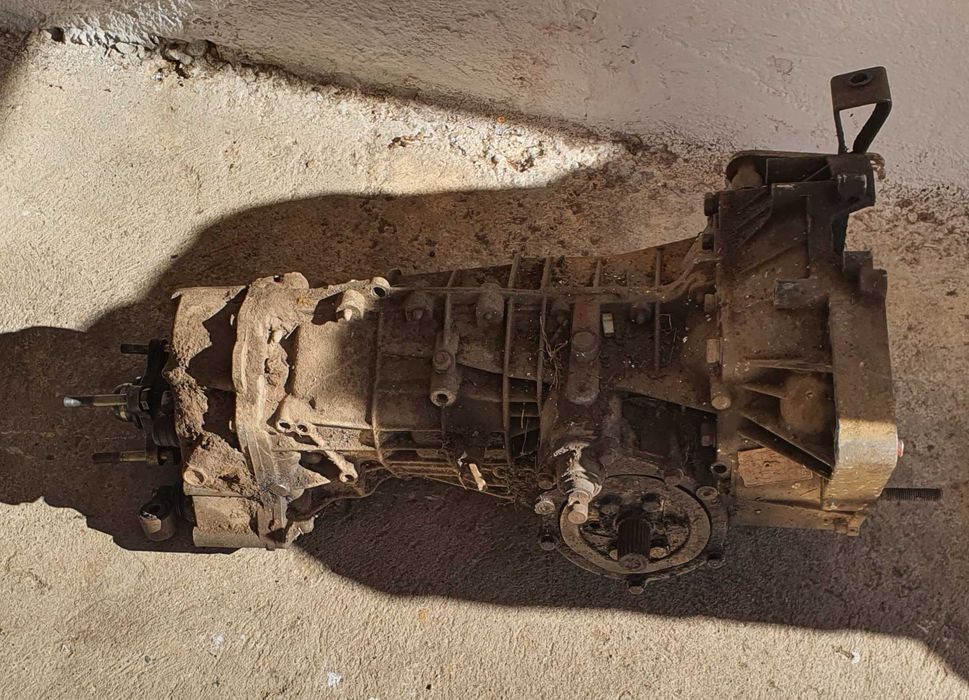 Piese dacia papuc cutie viteză  pompă injectie electronică ,calculator