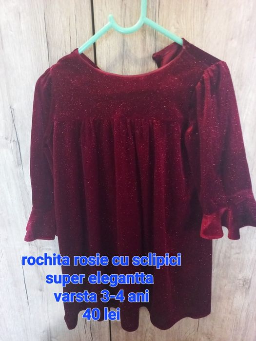 Rochita eleganta rosie