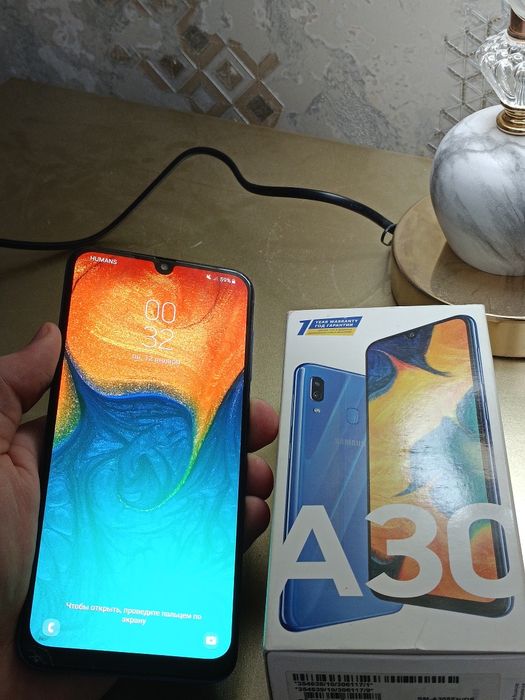 Samsung Galaxy a30
