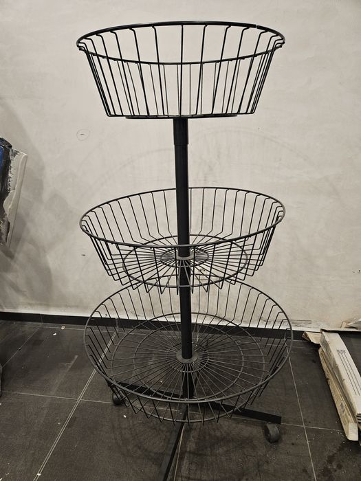 Телен стилаж с кошници