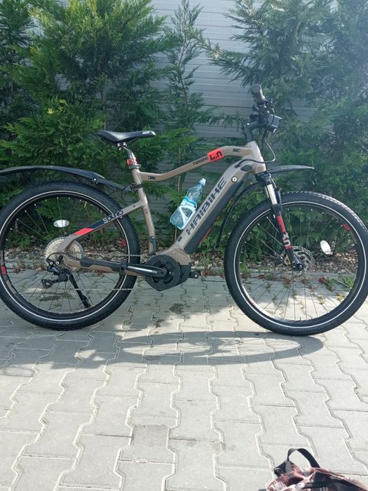 Vând Bicicletă electrică HAIBIKE Sduro Trekking 4.0