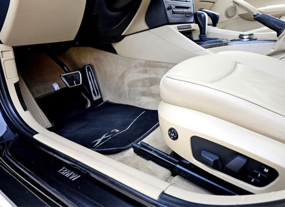 BMW X1 - XDrive - 204cp - Panoramic - Xenon