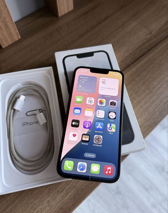 iPhone 16 E ca NOU
