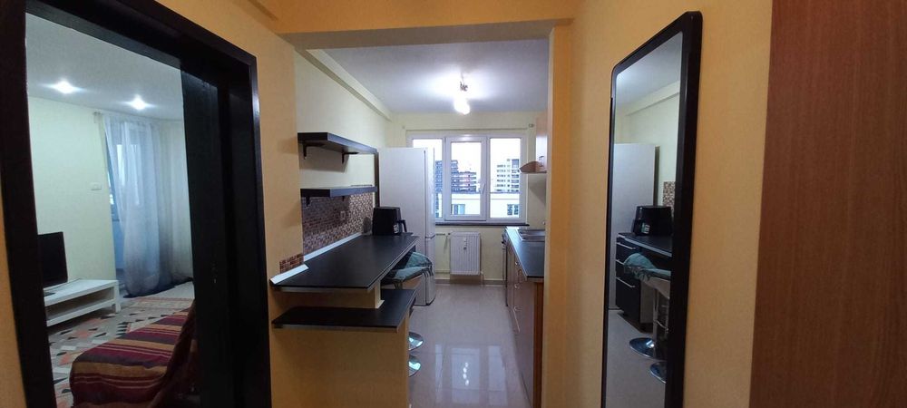 Proprietar, închiriez apartament 2 camere - BebeTei TITAN