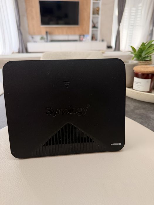 Router wireless Synology MR2200ac, Gigabit, Tri-band