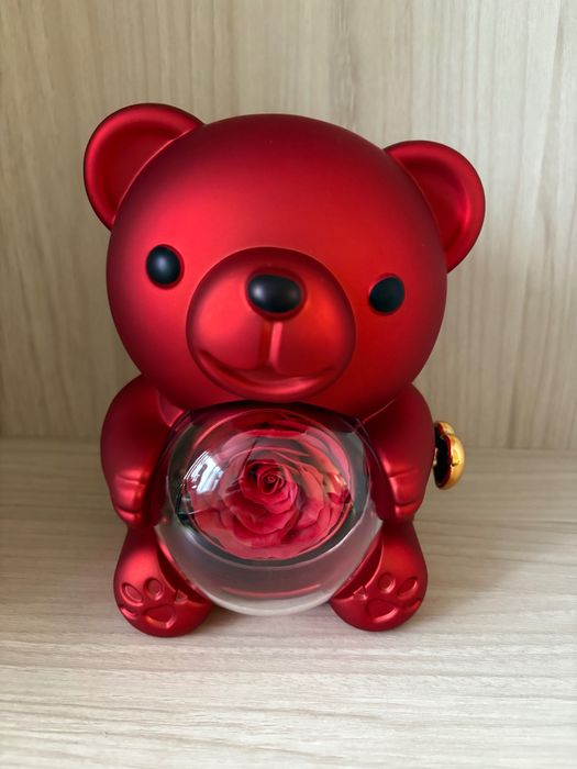 Мече с колие Обичам те