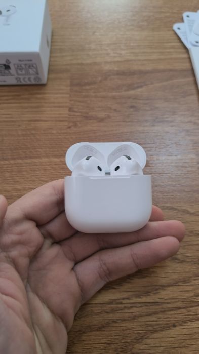AirPods 4 ANC Originale •  Factură iStyle •  Garanție AppleCare+