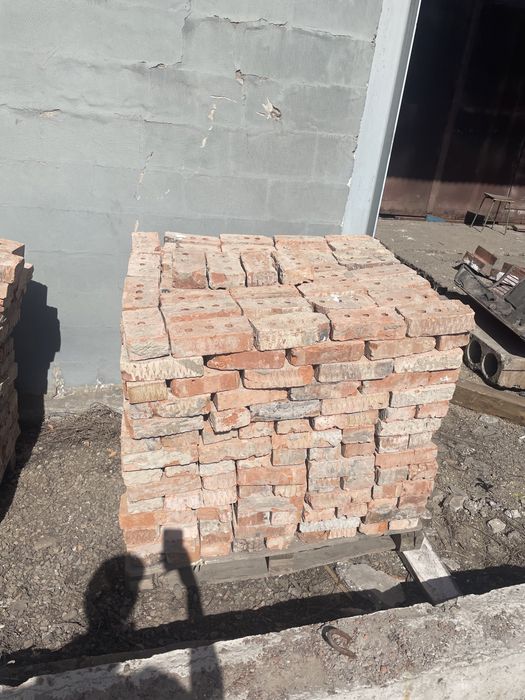 Продам кирпич красный
