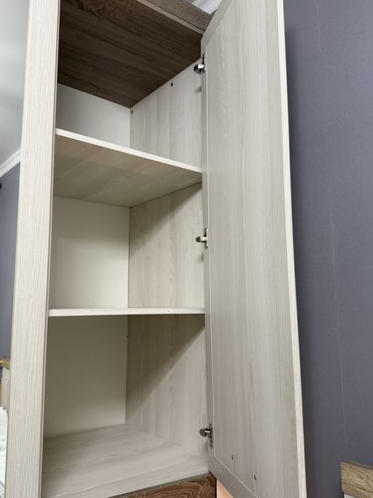 Продам шкаф беллоруский нормальном состояние