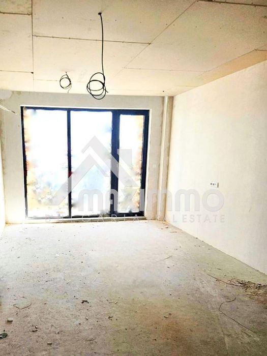 Продава се Двустаен апартамент в к.к. Св.Св. Константин и Елена - 74 кв.м за 1879 €/кв.м - Снимка #5