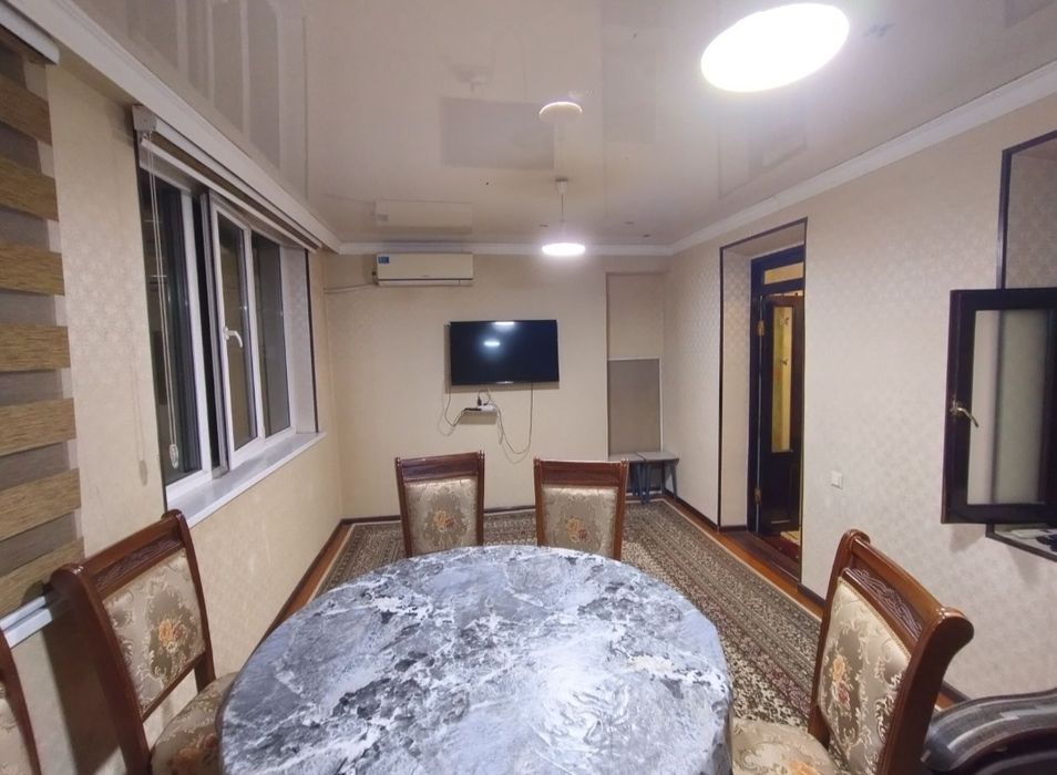 Аренда Лесунова Дворец ориентир 3/3/4 77 серия кирпичный дом