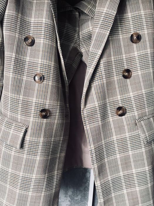 Продам брючный костюм