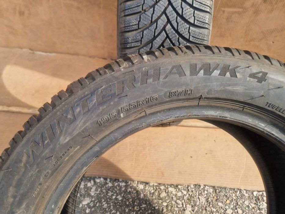 2 Firestone R16 195/55
Зимни гуми 
DOT3820