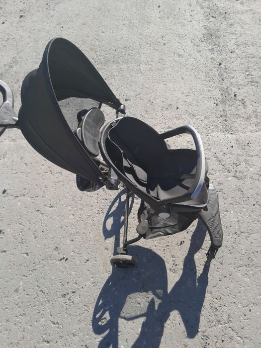 Коляска прогулочная