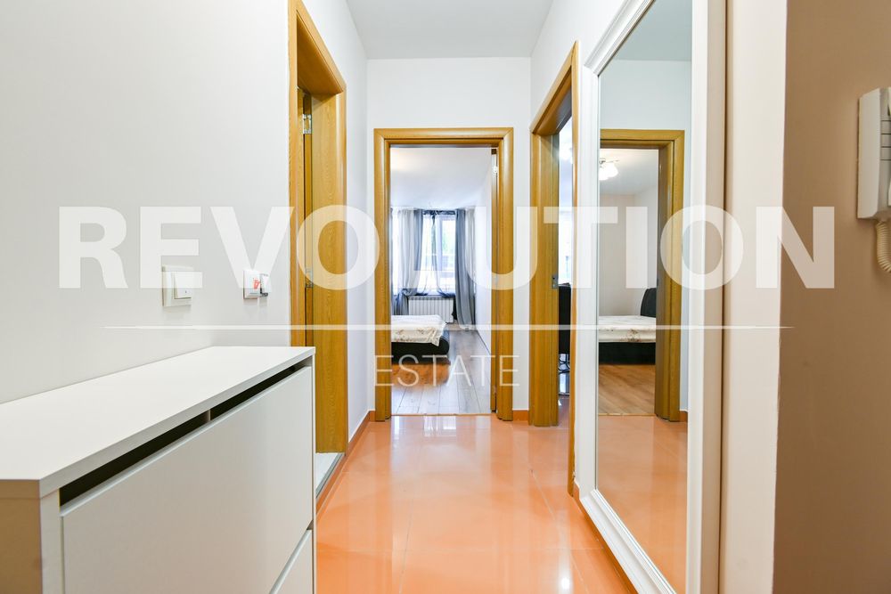 Дава се под наем Двустаен апартамент в София, Център - 65 кв.м за 825 € - Снимка #9