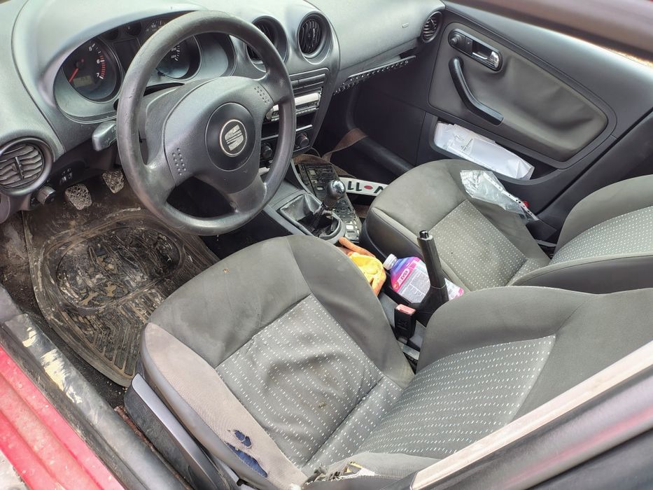 Dezmembrez Seat Ibiza 1.2 12V an 2004 cu gpl