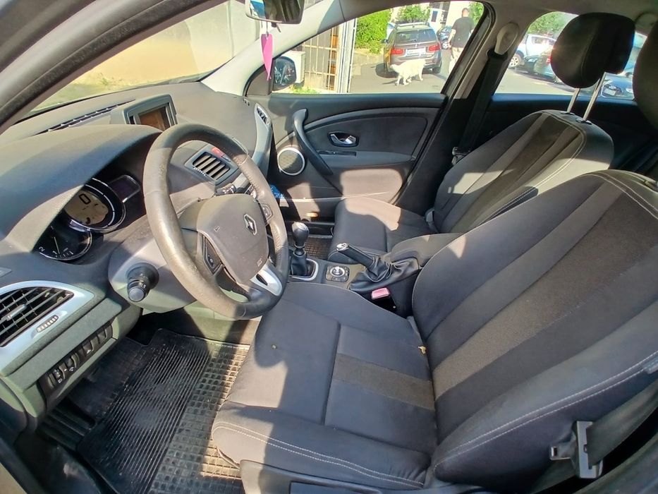 RENAULT Megane 2011 — imagine 3