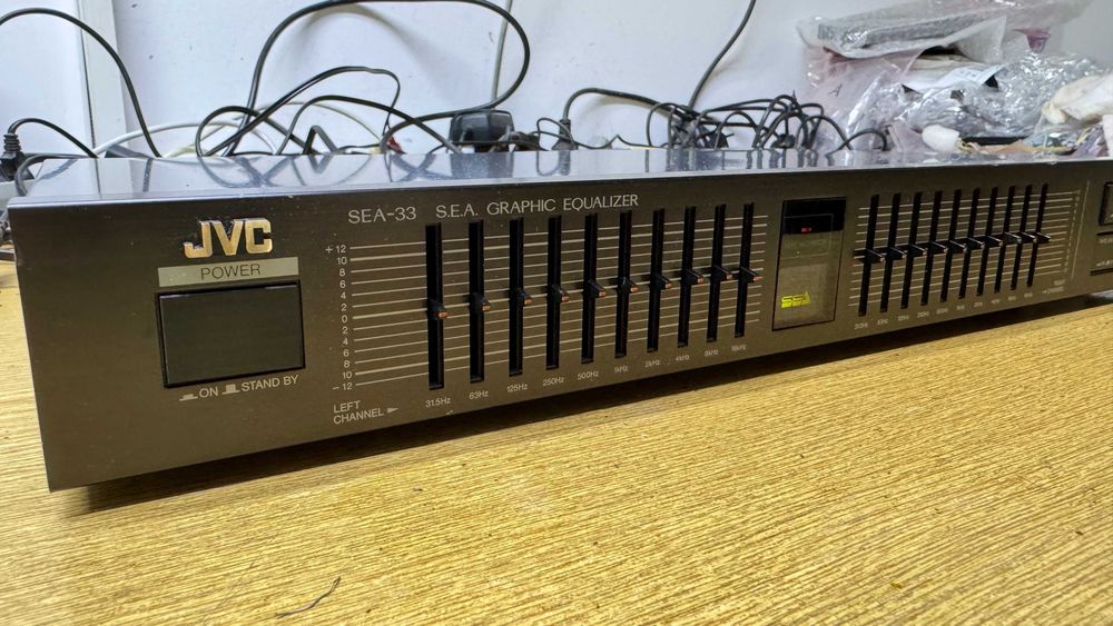 Egalizator grafic JVC SEA-33 2x10 benzi
