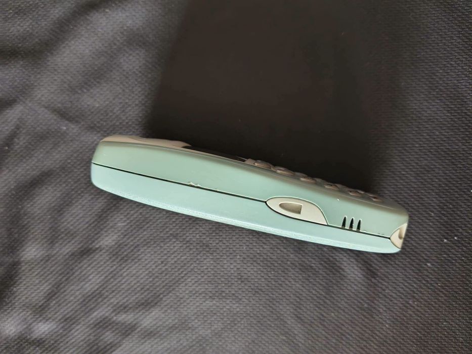 Nokia 3410( decodat, impecabil, limba română)