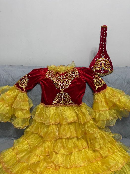 Продам  национальное платье для девочки 10-12 лет