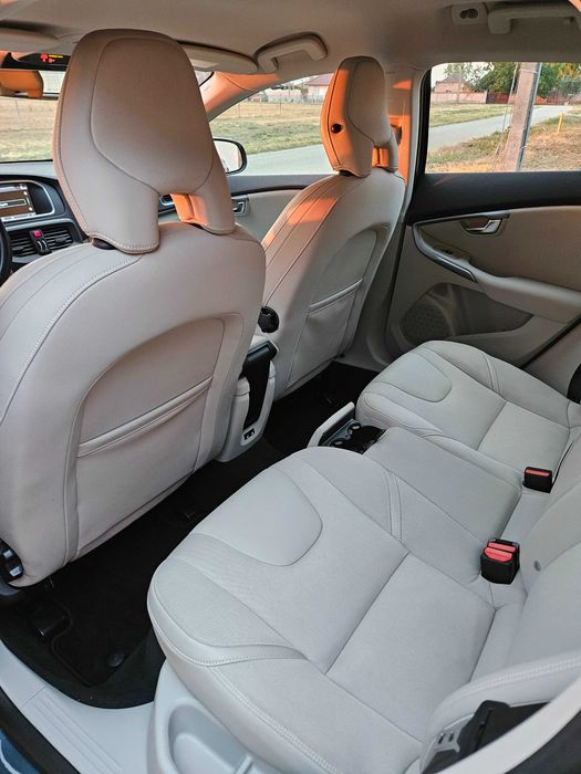 Volvo V40, an 2012 , pret: 7500euro
