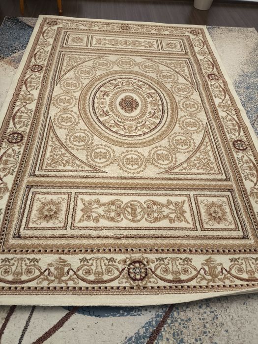 Ковры бу, 2 штуки: циновка и шерстяной, 2 на