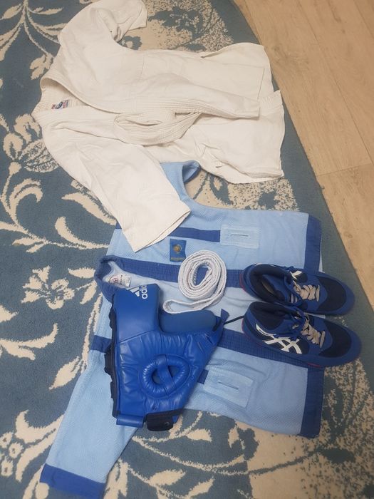 Шлем,кимоно,борцовка