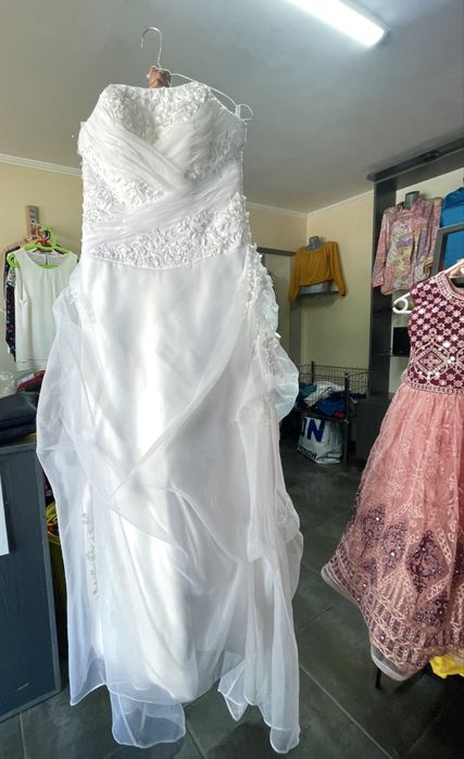 Rochie mireasa cu trena,stare exceptionala