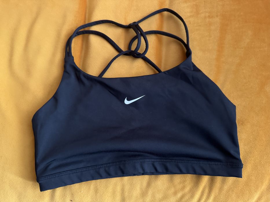Спортен топ/бюстие Nike СТ 3721-010