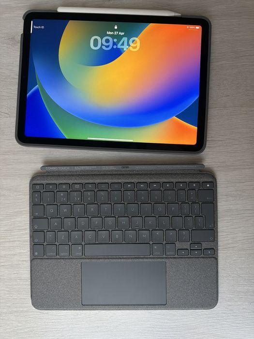 Ipad Air 5 th generation + tastatura + pencil