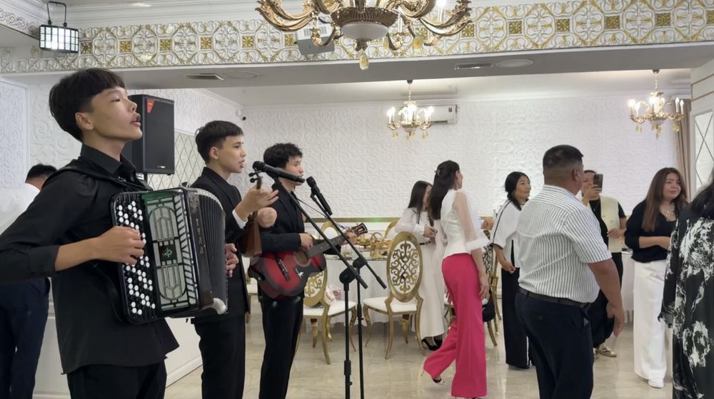 Домбыра Баян Арнау Попури