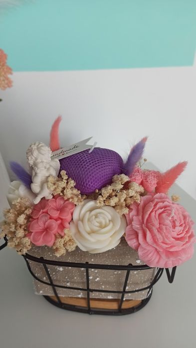 Aranjament floral de ceară