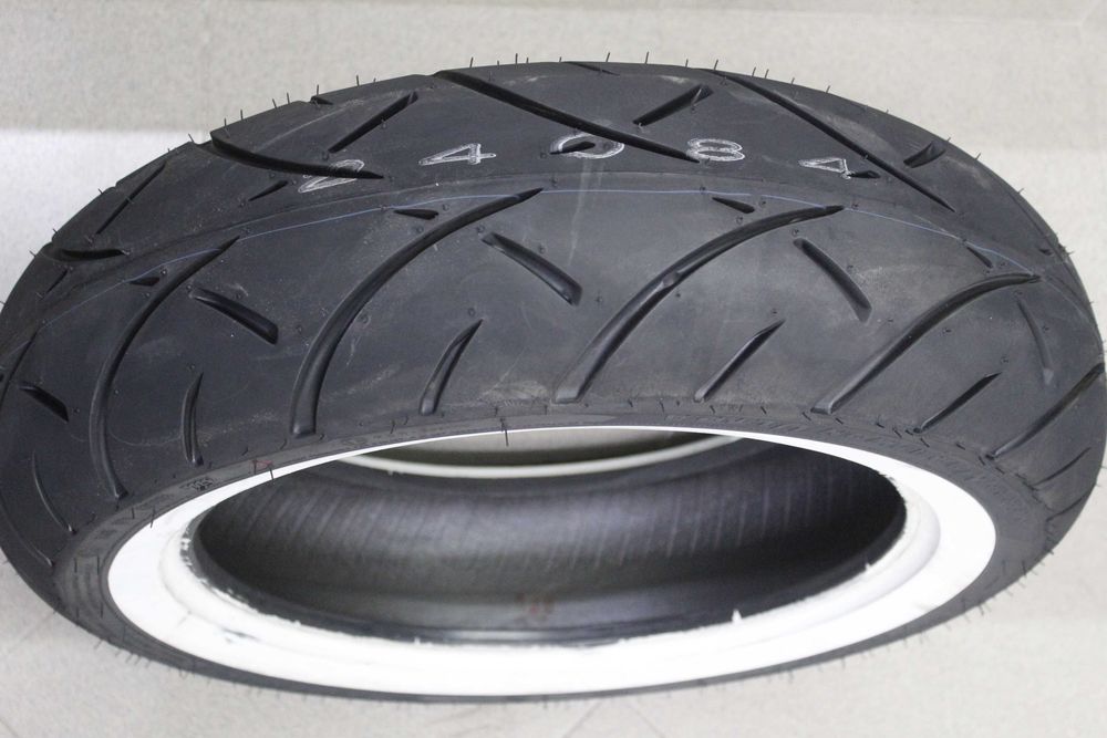 180/65-16 Metzeler ME888