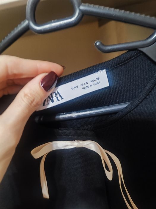 Рокля от Zara с панделки.